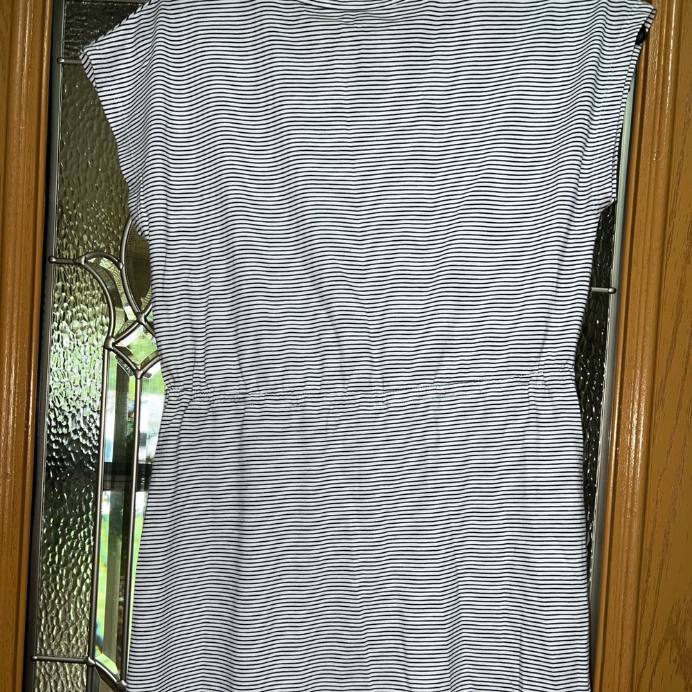 girls striped dress with tie in the front - Picture 2 of 3
